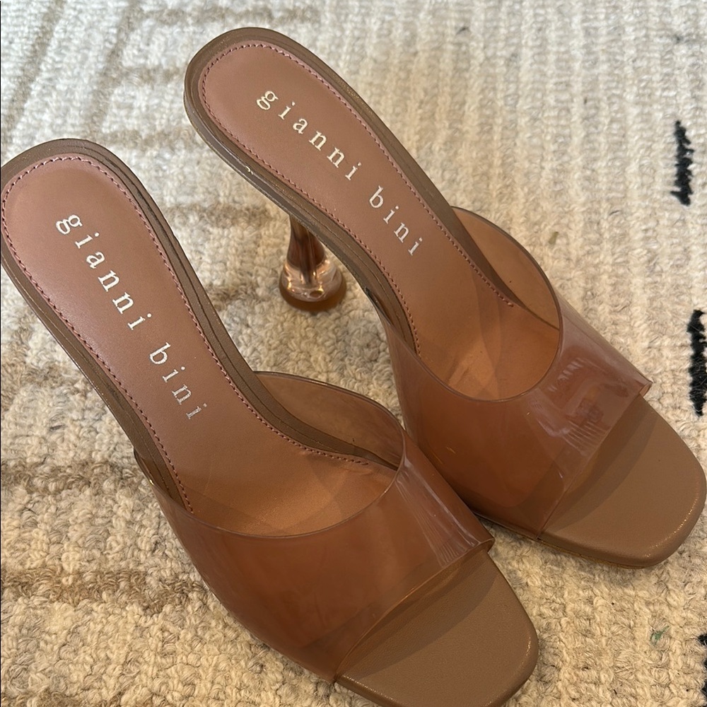 Gianni Bini Women's Tan Heeled Sandals